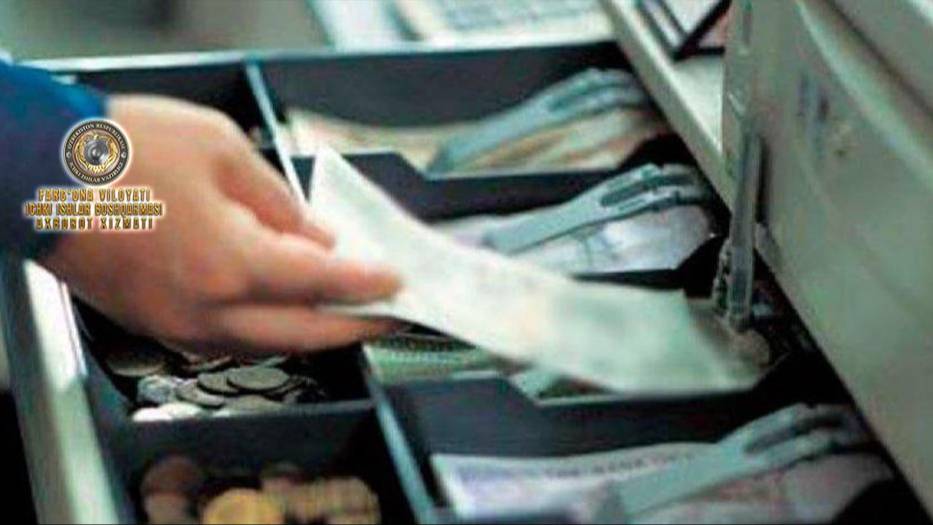 В Риштанском районе задержан человек, укравший 5.000.000 сумов из торгового магазина