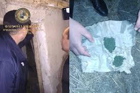 В Алтыарыкском районе обнаружен человек, хранивший марихуану в своём доме